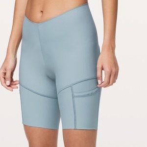 Lululemon City to Summit Cycling Short